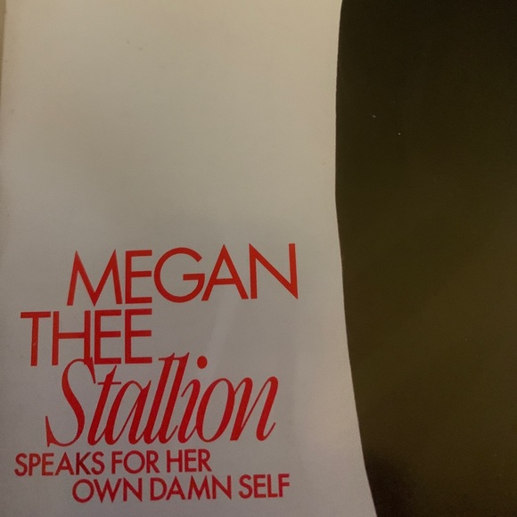 New Elle magazine collectible May 2023 Megan thee Stallion icon - Picture 3 of 3